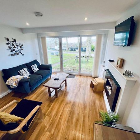 Cozy Snowdonia Chalet Caernarfon Bagian luar foto